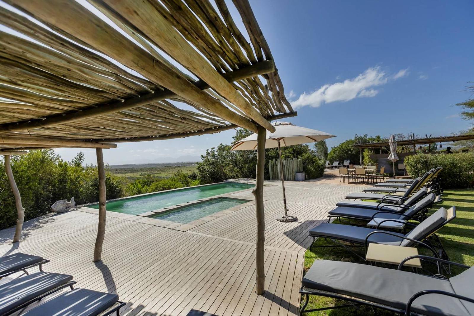 Garden Route Game Lodge Albertinia Exterior foto